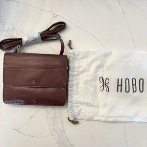 HOBO Jill wallet crossbody